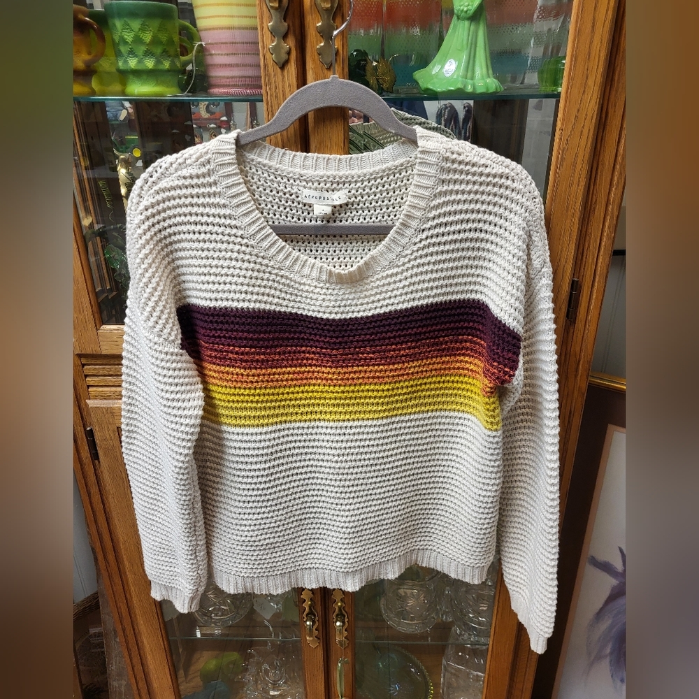 Aeropostale Open Weave Sweater, Size M.  70's throwback style.